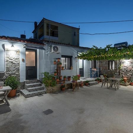 Ρίζες - Rizes Apartment Repanidhion ภายนอก รูปภาพ